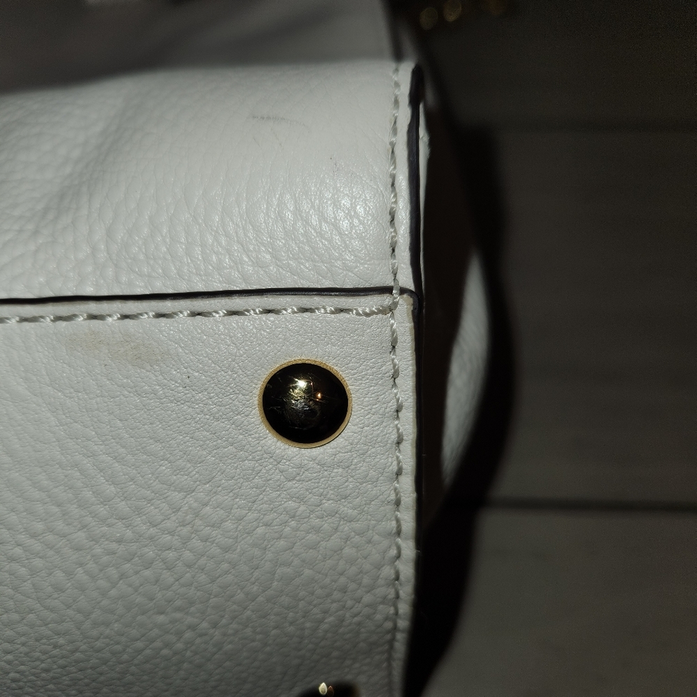 MK Purse - Picture 4 of 7